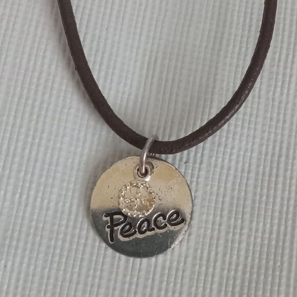 Gold Toned Plated 925 Round Peace Engraved Pendant Lightweight Fashion Necklace - Picture 3 of 10